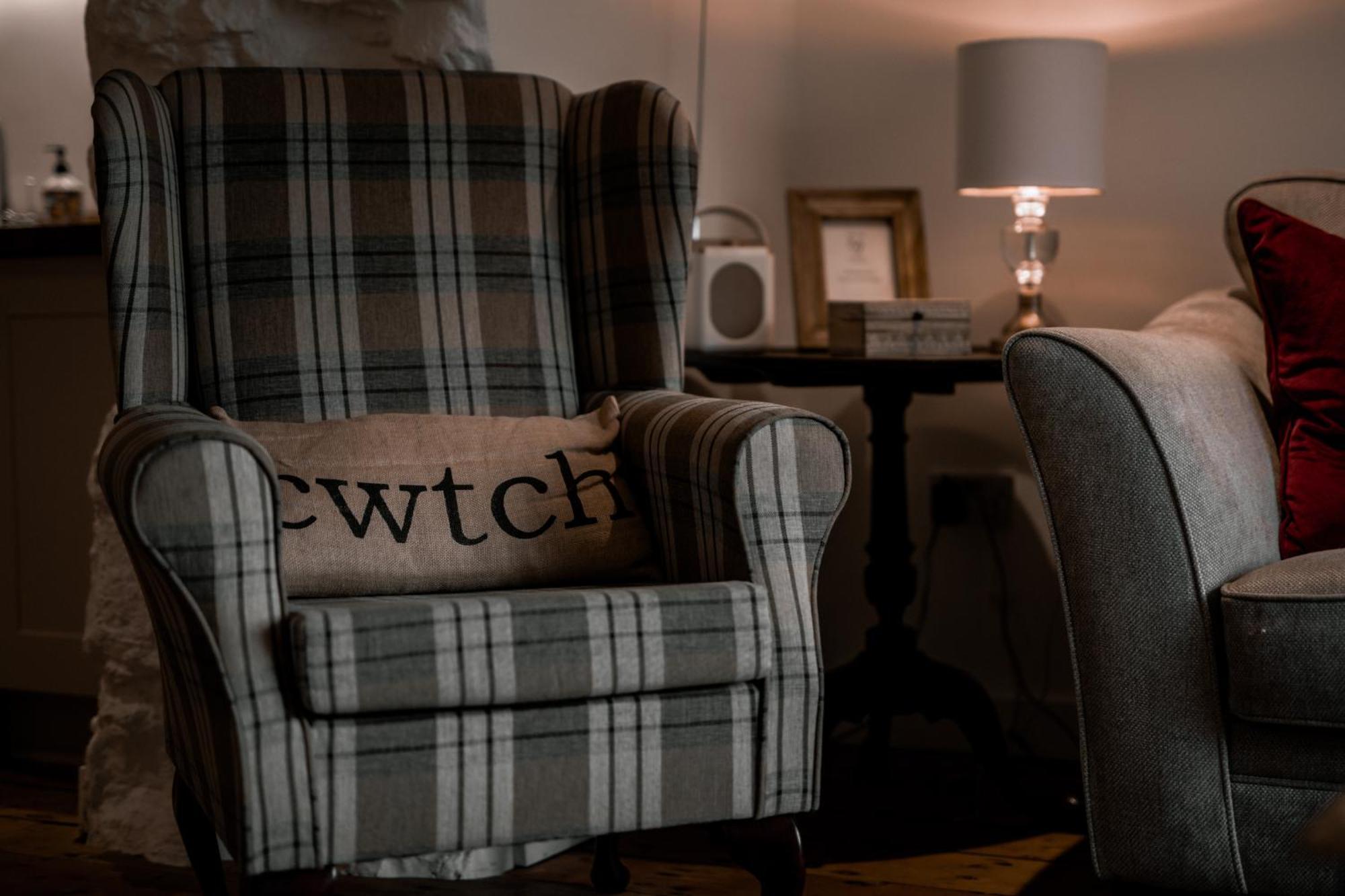 Apartment The Cwtch - Sea Views Walk To *
